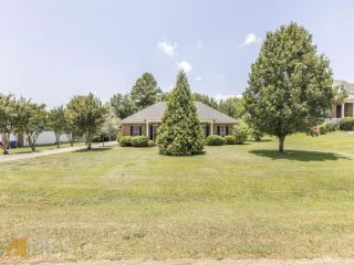 Foreclosed Home - 2037 DERBYSHIRE DR, 31216