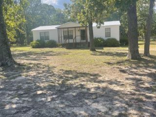Foreclosed Home - 116 SWIFT CREEK DR, 31217
