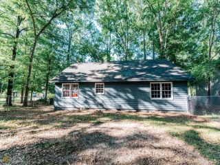 Foreclosed Home - 715 N CONFEDERATE DR, 31220