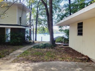 Foreclosed Home - 900 S PLANTATION PKWY, 31220