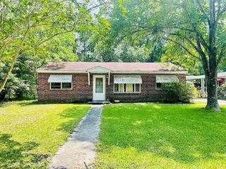 Foreclosed Home - 502 EISENHOWER DR, 31313