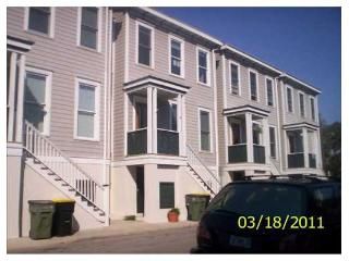 Foreclosed Home - 302 LORCH ST APT 203, 31401