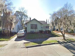 Foreclosed Home - 645 E 40TH ST, 31401
