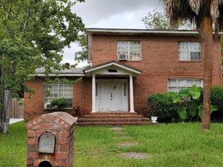 Foreclosed Home - List 100840546