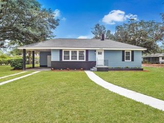 Foreclosed Home - 2318 PINETREE RD, 31404