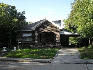 Foreclosed Home - 426 E 50TH ST, 31405