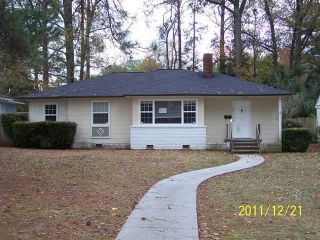 Foreclosed Home - 35 E 66TH ST, 31405