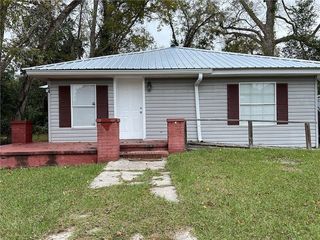 Foreclosed Home - 904 THOMAS ST, 31501