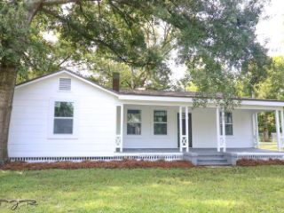Foreclosed Home - 140 E WARING ST, 31501