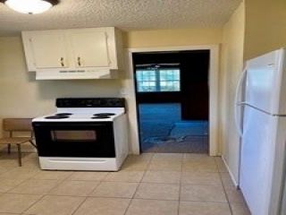 Foreclosed Home - 860 NEW MEXICO AVE, 31503