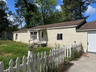 Foreclosed Home - 507 GARLINGTON AVE, 31503