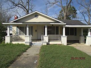 Foreclosed Home - 113 W 10TH ST, 31510