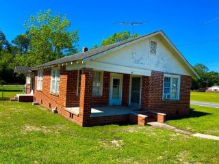 Foreclosed Home - 541 W PARKER ST, 31513