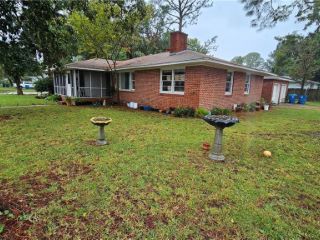 Foreclosed Home - 427 REYNOLDS ST, 31520