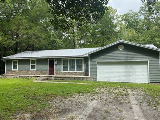 Foreclosed Home - 130 COLLINS DR, 31523