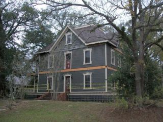 Foreclosed Home - 315 E Sellers Street, 31533
