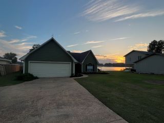 Foreclosed Home - 345 ISLAND DR, 31535