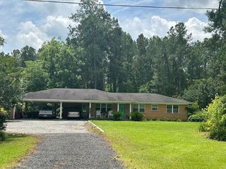 Foreclosed Home - 263 BROXTON HWY, 31539