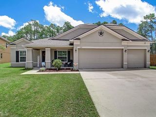 Foreclosed Home - 102 PINEAPPLE PL, 31548