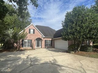Foreclosed Home - 207 FAIRWAY DR, 31548