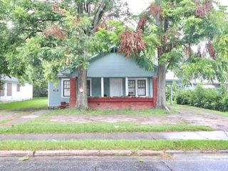 Foreclosed Home - 602 N TROUP ST, 31601