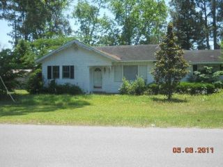 Foreclosed Home - 304 E 3RD ST, 31620