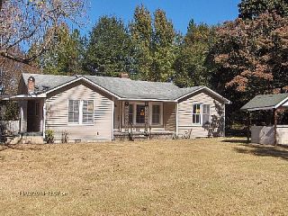 Foreclosed Home - 8006 HIGHWAY 122 W, 31635