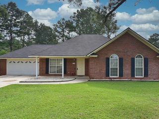 Foreclosed Home - 172 WATER OAK DR, 31701