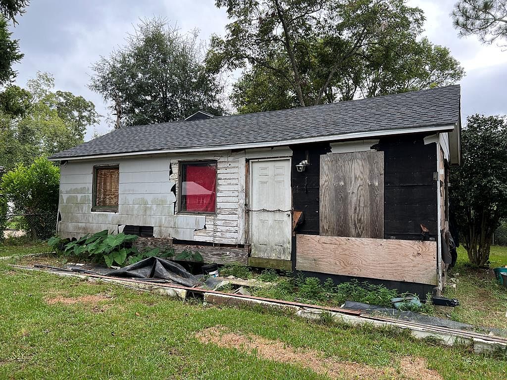 Foreclosed Home - 516 10TH AVE, 31701