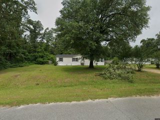 Foreclosed Home - 2607 OAK VIEW ST, 31721