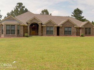 Foreclosed Home - 3834 PLANTATION LN, 31730