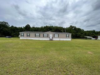 Foreclosed Home - 124 MEADOW HILL LN, 31774