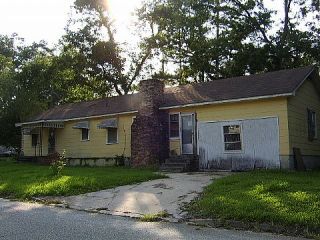 Foreclosed Home - 521 E WEBSTER ST, 31792