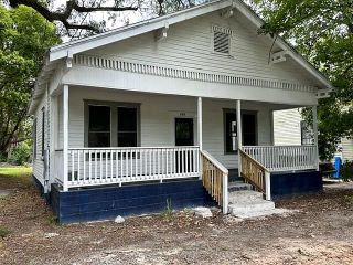Foreclosed Home - 707 WRIGHT ST, 31792