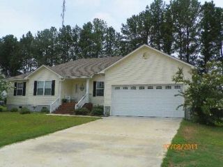 Foreclosed Home - 118 PINEWOOD DR, 31793