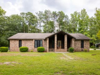 Foreclosed Home - 13160 MACON RD, 31829