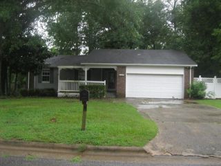 Foreclosed Home - 1404 Fox Croft Loop, 31904