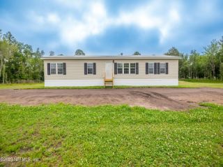 Foreclosed Home - 23157 NW 30TH LN, 32058