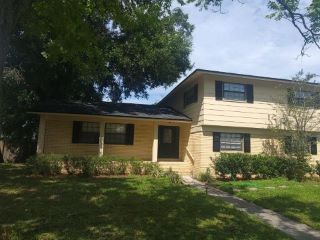 Foreclosed Home - 2704 RIVER OAK DR, 32073