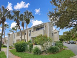 Foreclosed Home - 6300 A1A S UNIT A6-1D, 32080