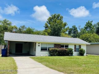 Foreclosed Home - 1032 HIBISCUS ST, 32084