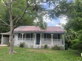Foreclosed Home - 70 ANDERSON ST, 32084