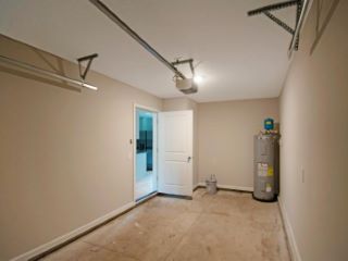 Foreclosed Home - List 100811446