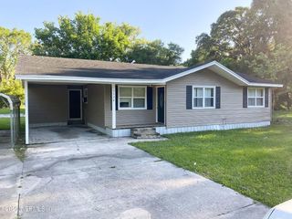 Foreclosed Home - 5574 NW 177TH ST, 32091