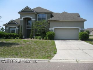 Foreclosed Home - 1005 W TERRANOVA WAY, 32092