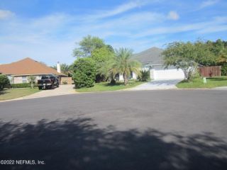 Foreclosed Home - 837 S LONGNEEDLE DR, 32092