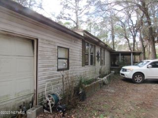 Foreclosed Home - 111 HYACINTH CT, 32139