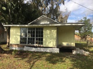 Foreclosed Home - 218 W FOX ST, 32145