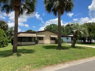 Foreclosed Home - 809 SHARON DR, 32159