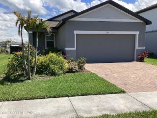 Foreclosed Home - 710 LADYFISH LN, 32168